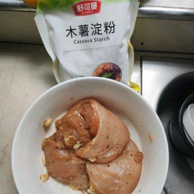 鸡胸肉煎多久就熟了（香煎鸡胸肉的做法和腌制法）-2