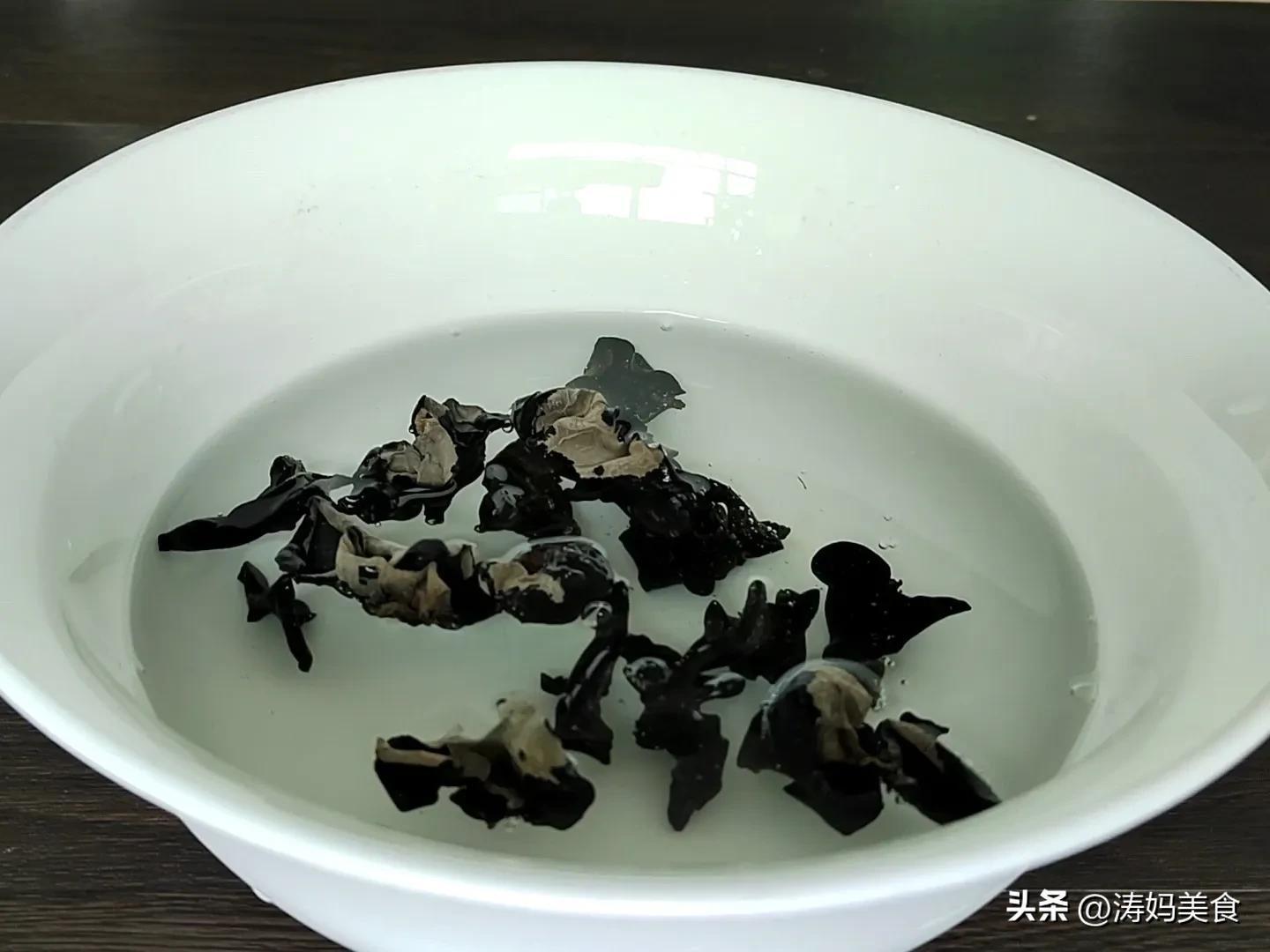 青皮核桃怎么吃（带青皮的核桃的吃法）-6