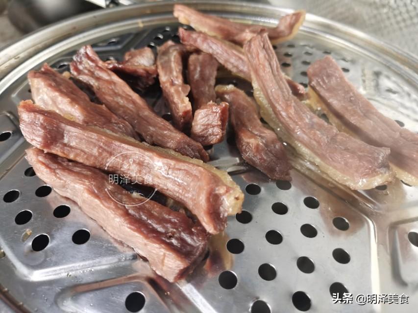 一斤牛肉出多少牛肉干（牛肉干的制作方法家常简单）-13