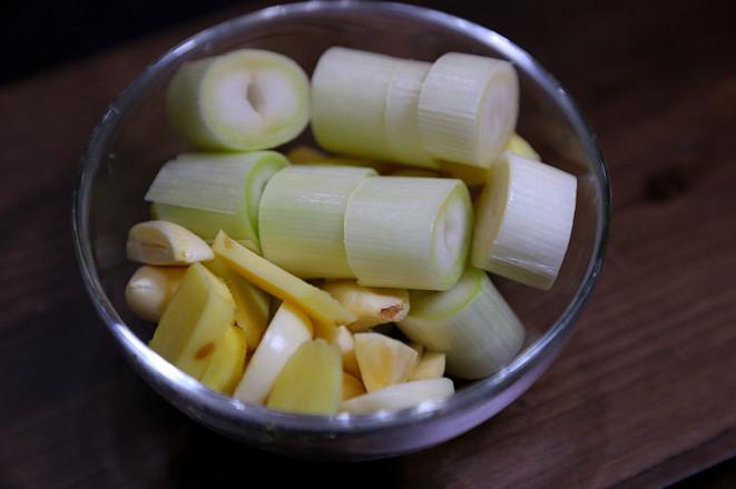 麻辣小龙虾配什么副菜（小龙虾配什么吃比较好）-3