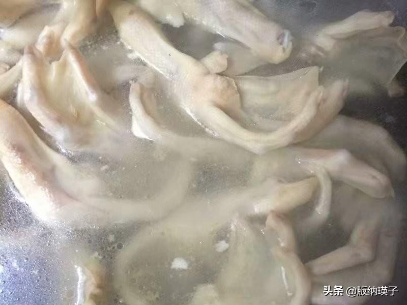 卤鸭爪怎样入味又不烂（卤鸭放什么调料比较好吃）-1