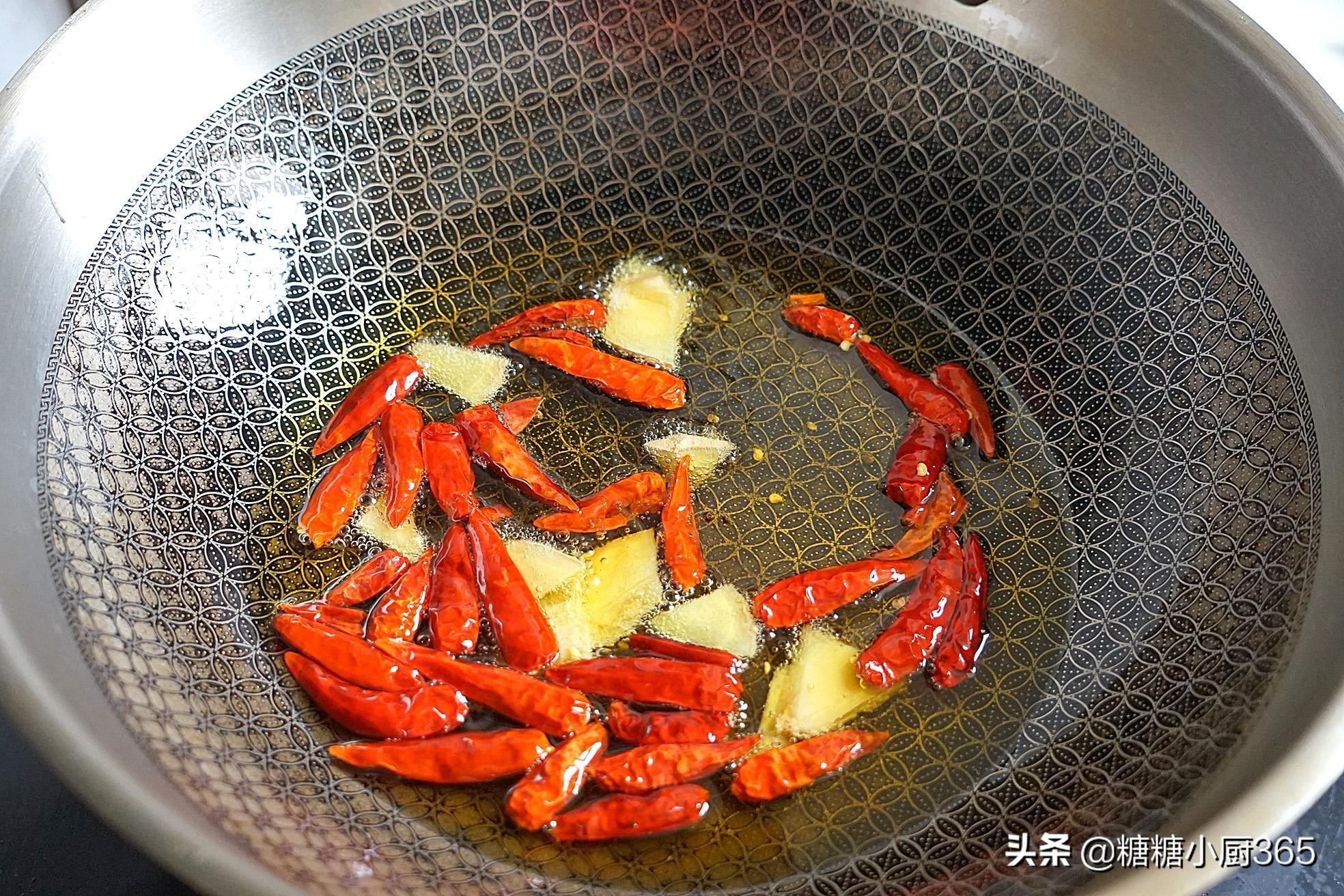 不用盐腌制的梅干菜制作方法（最简单的梅干菜做法）-6