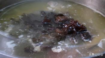 羊肉泡馍的汤的正宗做法 做羊肉泡馍要哪些配料-13