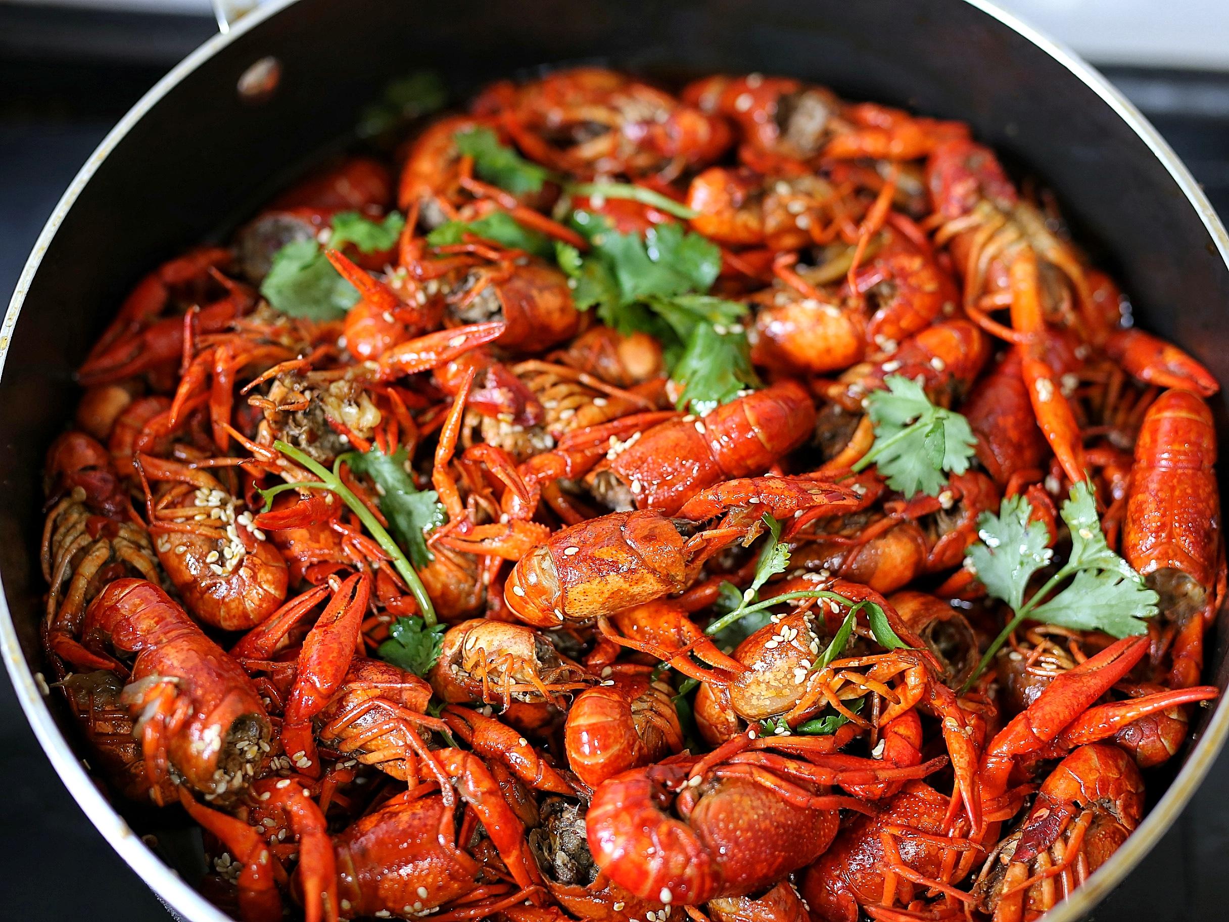 小龙虾焖煮多长时间最好吃-4
