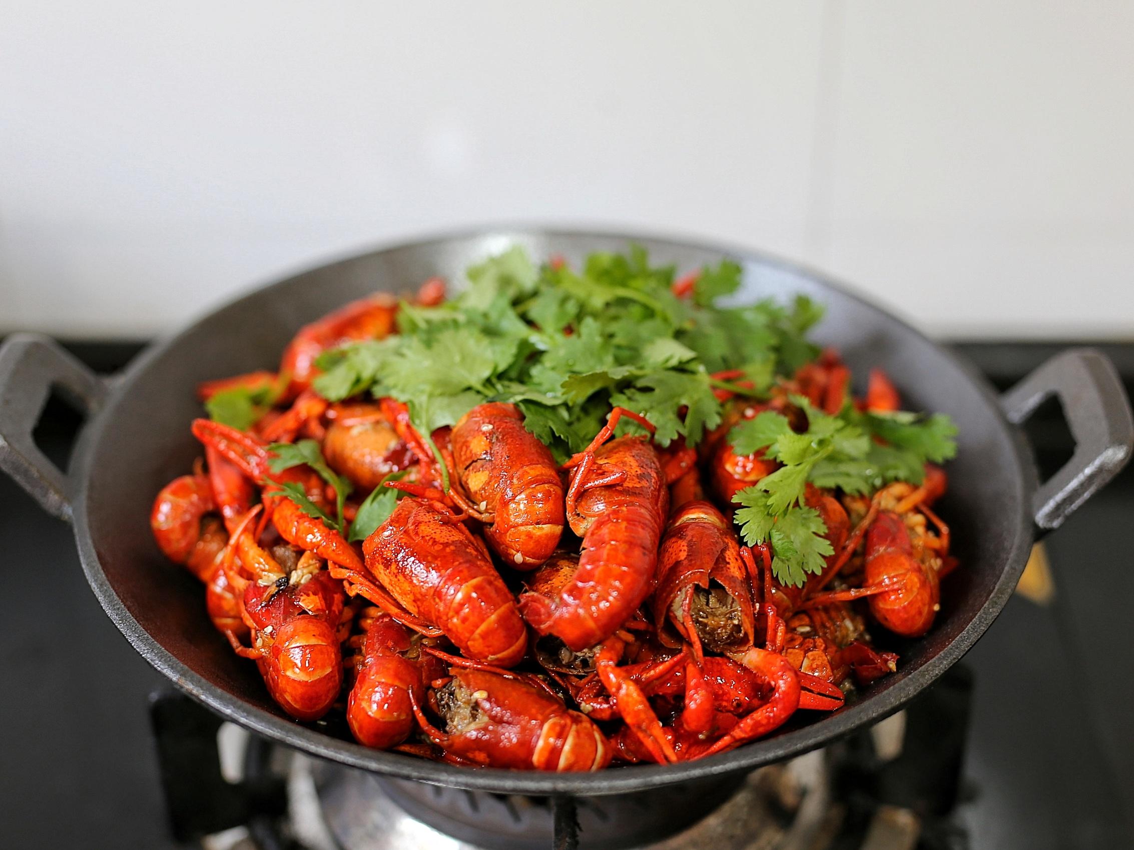 小龙虾焖煮多长时间最好吃-3