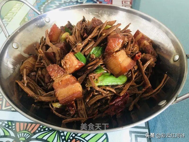 红烧肉焖茶树菇的做法分享-11