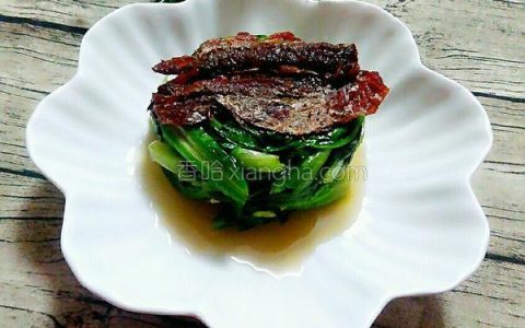 鲮鱼油麦菜是哪个菜系_罐头鱼炒油麦菜的做法