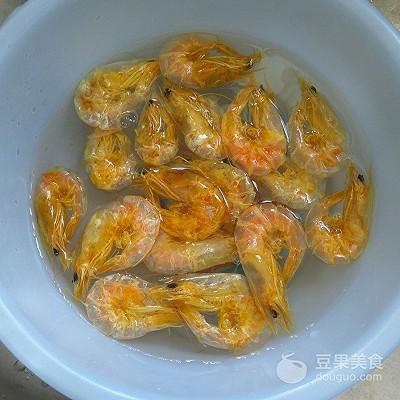 鸽子蛋的正确煮法怎样煮用以剥壳（三鲜鸽蛋汤的家常做法）-6