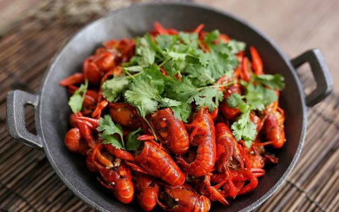 小龙虾焖煮多长时间最好吃