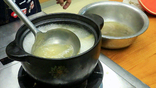 鸽子煲汤的做法，家常炖鸽子最简单做法-3