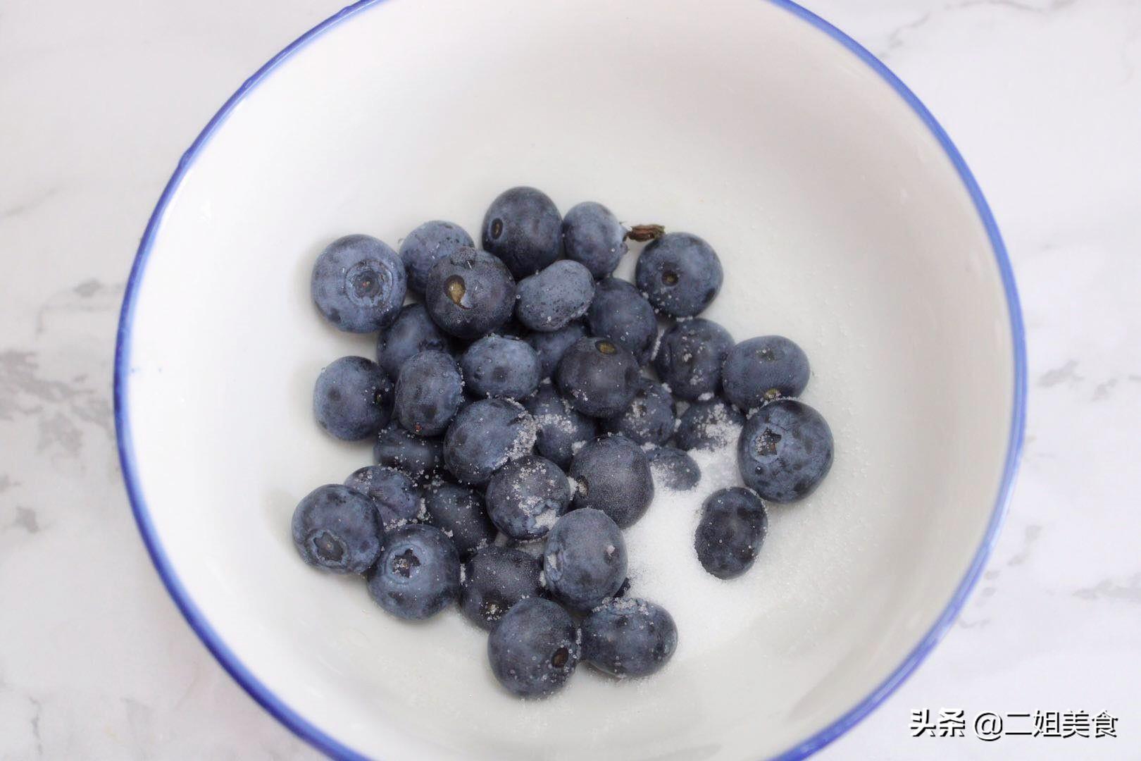 蓝莓表面的白霜要洗掉吗（蓝莓吃软的还是硬的）-7