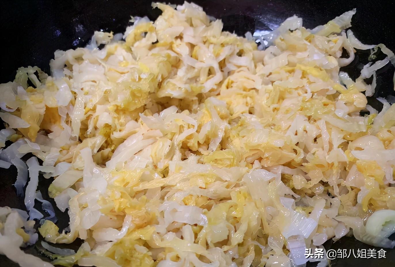 酸菜的做法腌制方法及过程（生腌酸菜的腌制方法窍门）-6