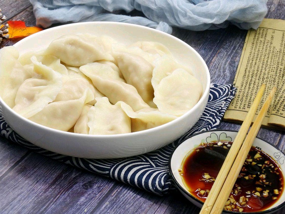 大肉芹菜饺子馅的做法（猪肉芹菜饺子馅怎么调）-1