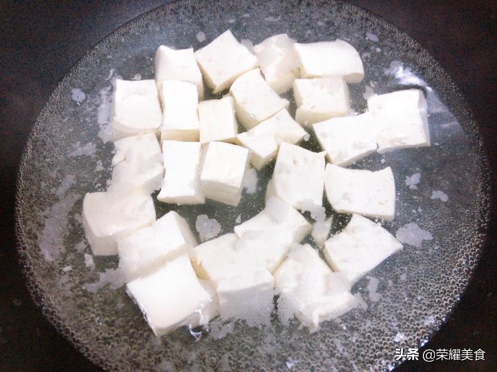 豆腐焯水多长时间可以食用（家常红烧豆腐最简单做法）-5