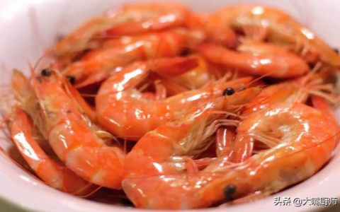 水煮虾的做法最正宗的做法，水煮大青虾的正确做法