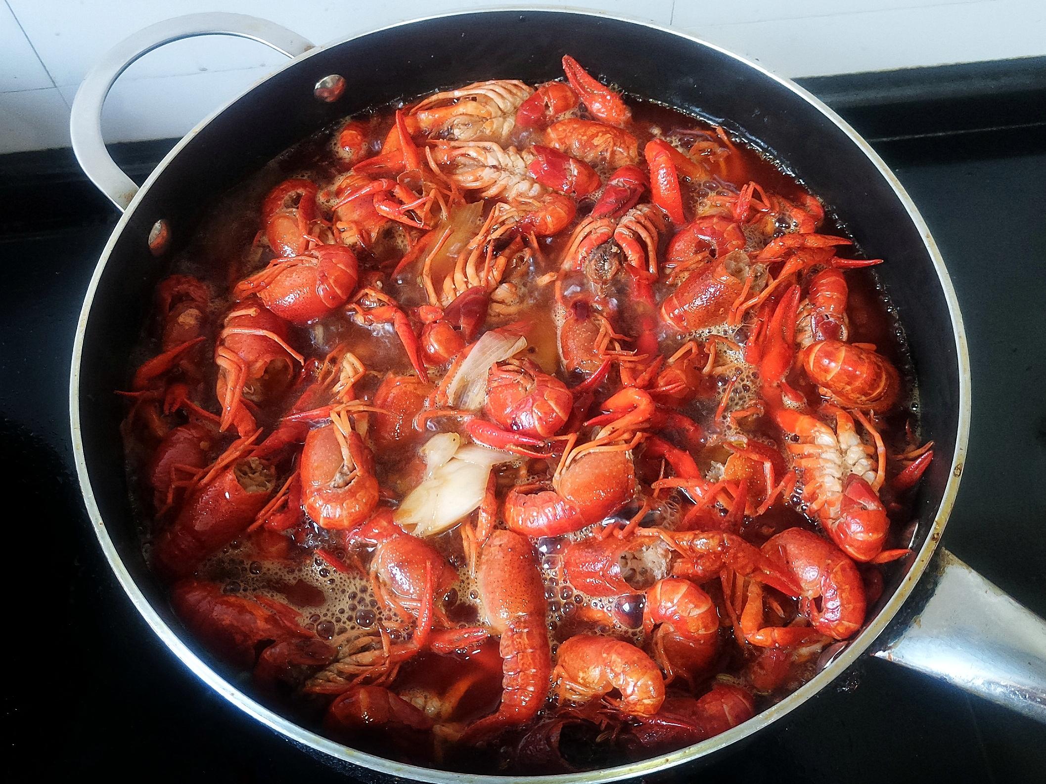 小龙虾焖煮多长时间最好吃-10