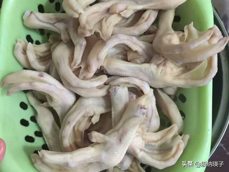 卤鸭爪怎样入味又不烂（卤鸭放什么调料比较好吃）-7