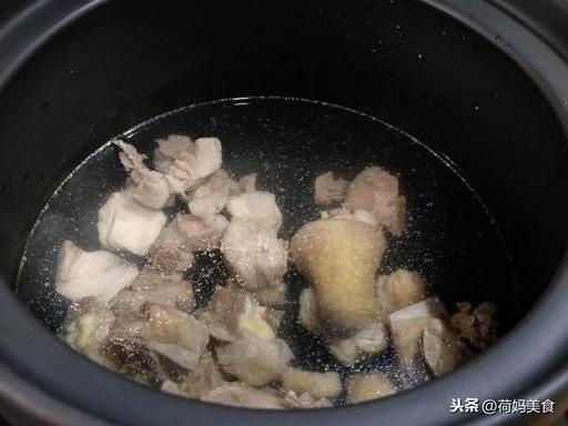 香菇鸡汤最简单的做法-5