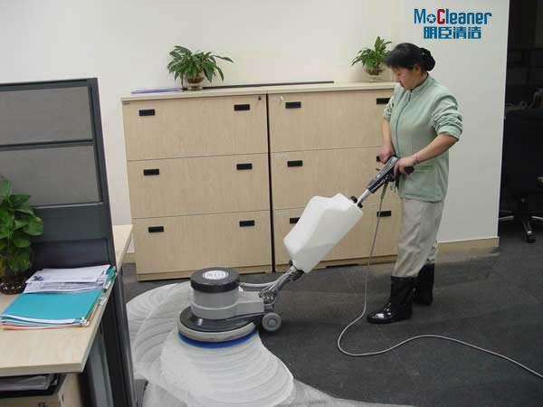 办公室地毯怎么清洗方便省事 怎样清洗地毯最干净便利-2