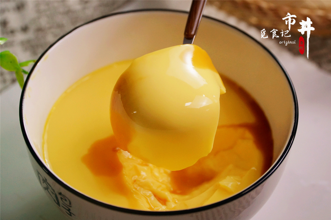 水炖蛋的做法蒸几分钟，鸡蛋羹蒸多少水最好吃-1