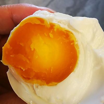 咸鸭蛋怎么做好吃（煮鸭蛋的正确方法和时间）-7