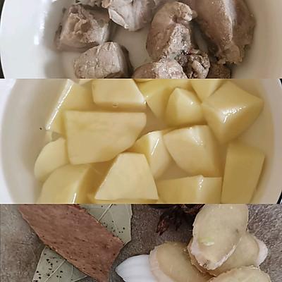 土豆炖排骨汤怎么做好吃又简单（排骨和土豆一起炖可以吗）-2