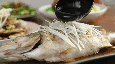 清蒸鱼怎么做鲈鱼好吃 市场上哪种鱼适合清蒸-1
