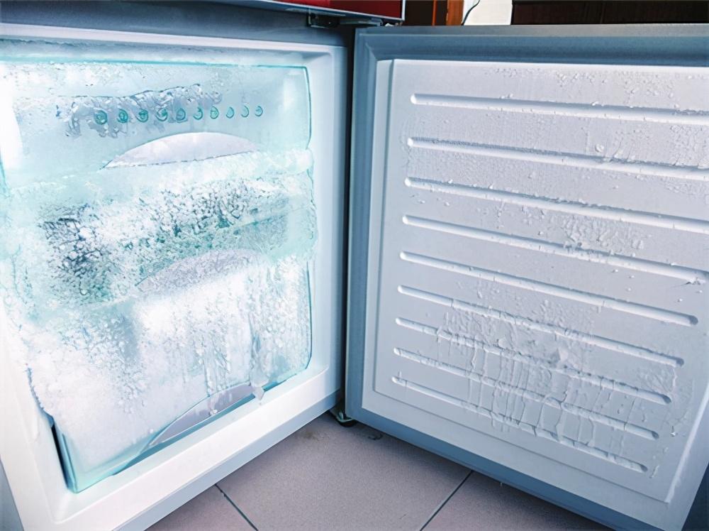 冰箱里结冰是怎么回事_电冰箱结冰严重是如何回事-1