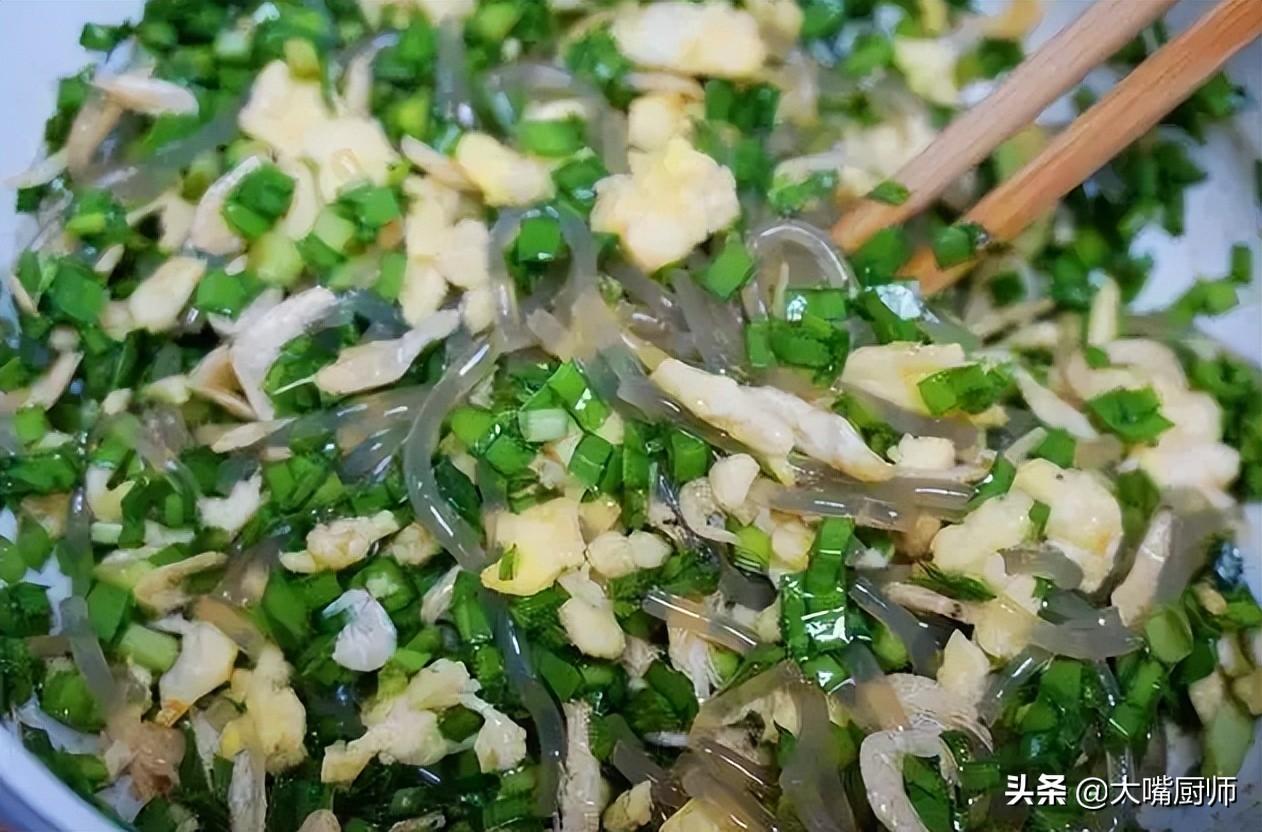 韭菜粉丝肉馅怎么调好吃窍门-9