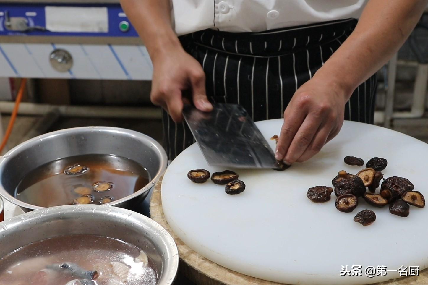 香菇炖鸡汤怎么炖好吃又好喝-7