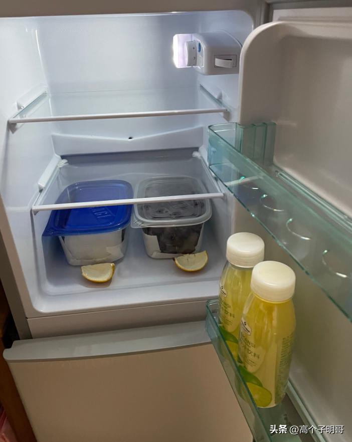 冰箱保鲜室结冰正常吗-1
