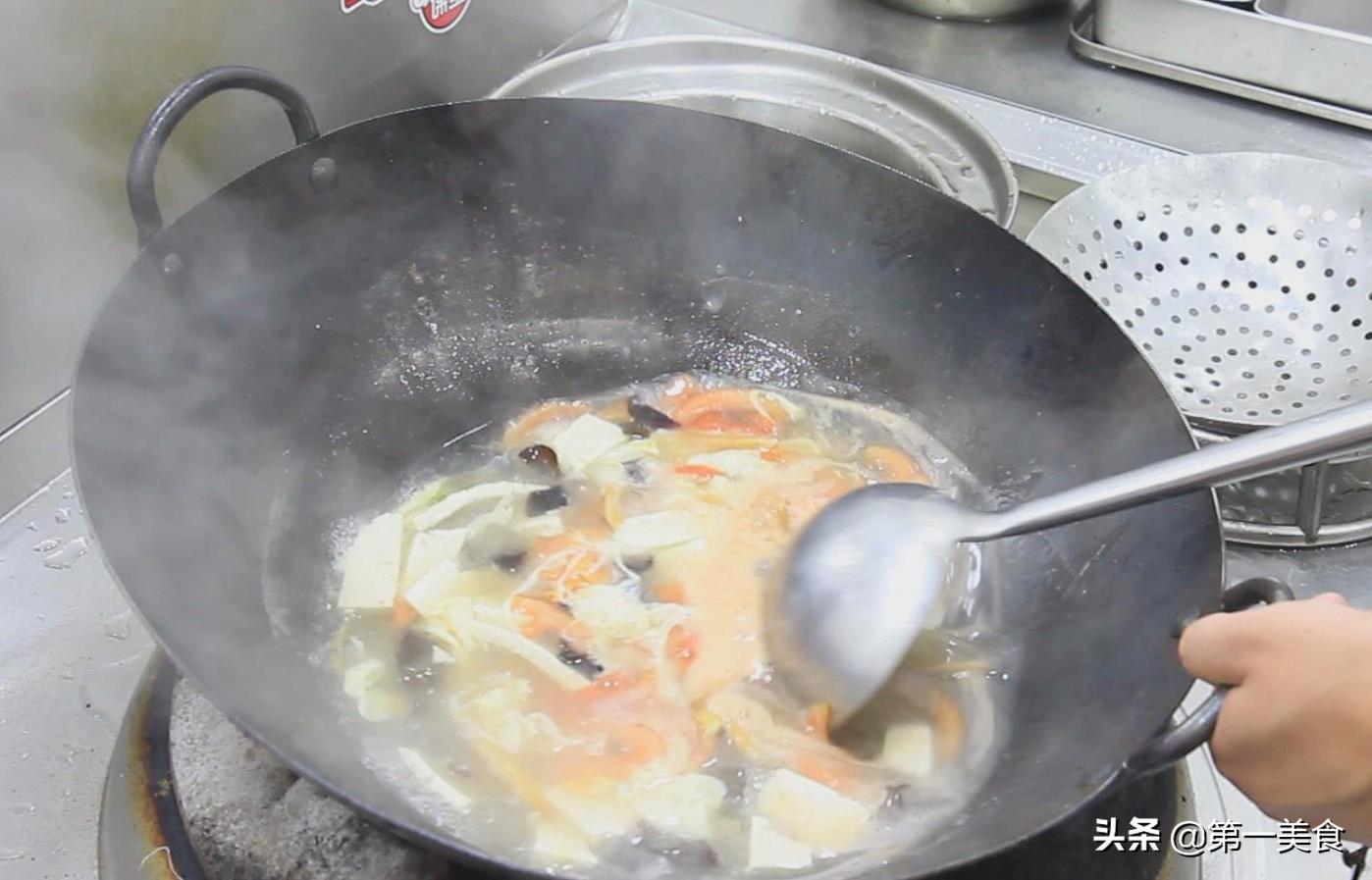 西红柿鸡蛋汤的做法窍门（西红柿鸡蛋汤怎么烧好喝）-7