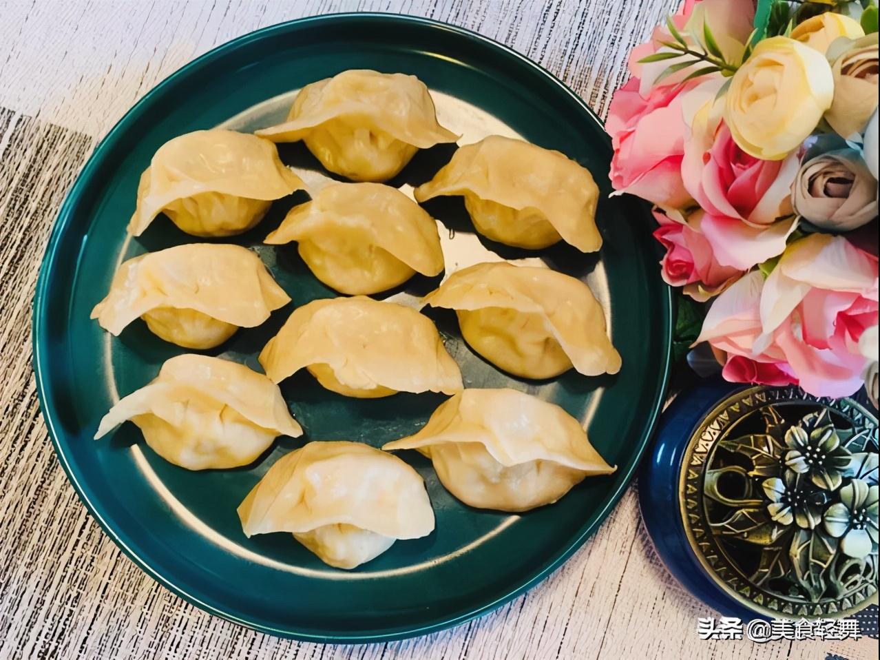 蒸饺开水上锅还是冷水蒸多久（煮熟的水饺打包怎么不粘）-15