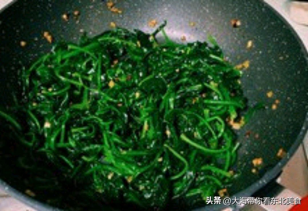 清炒菠菜怎么做好吃（焯菠菜的正确做法）-10