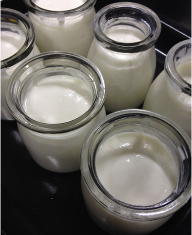 自制酸奶的简单做法（自制酸奶保质期多少天）-3