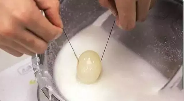 假鸡蛋制作全过程，怎么辨别真假鸡蛋？-8