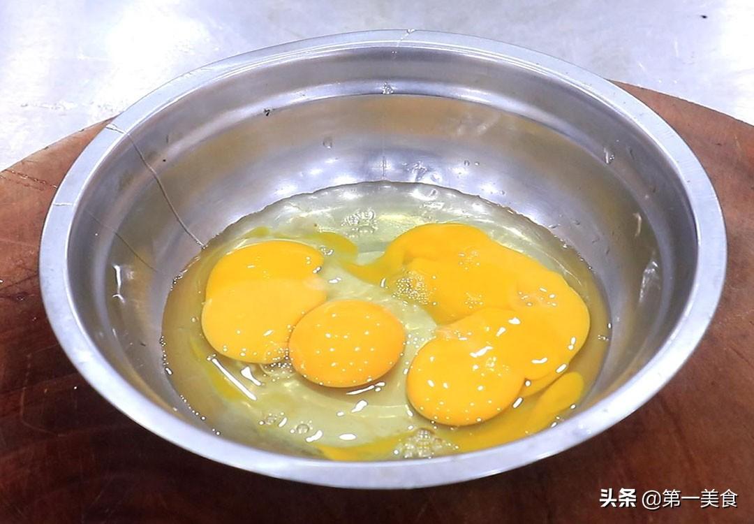 怎么做蛋炒饭简单又好吃_蛋炒饭如何炒好-4