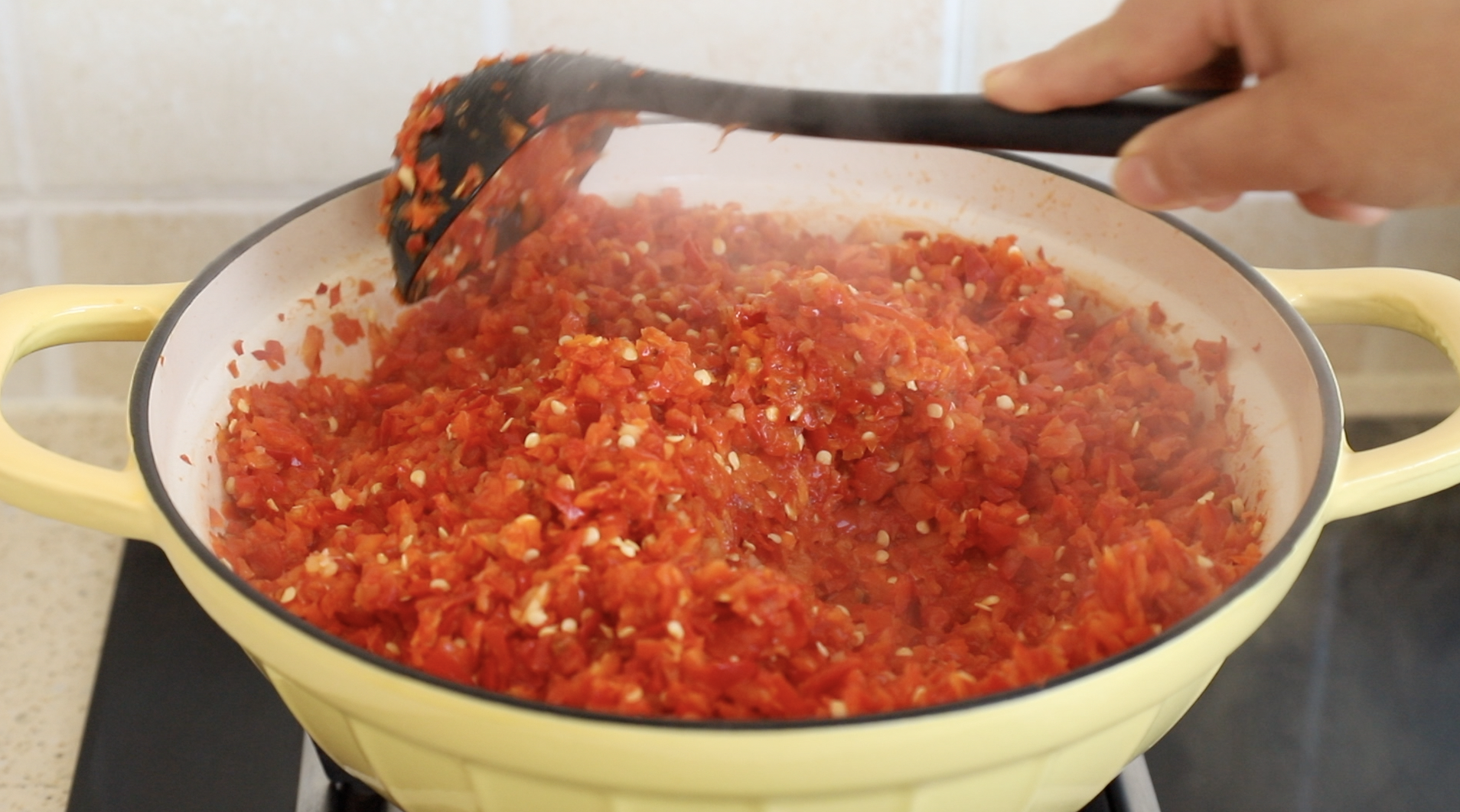 怎样做辣椒酱不辣的辣椒酱，家常辣椒酱简单做法-9