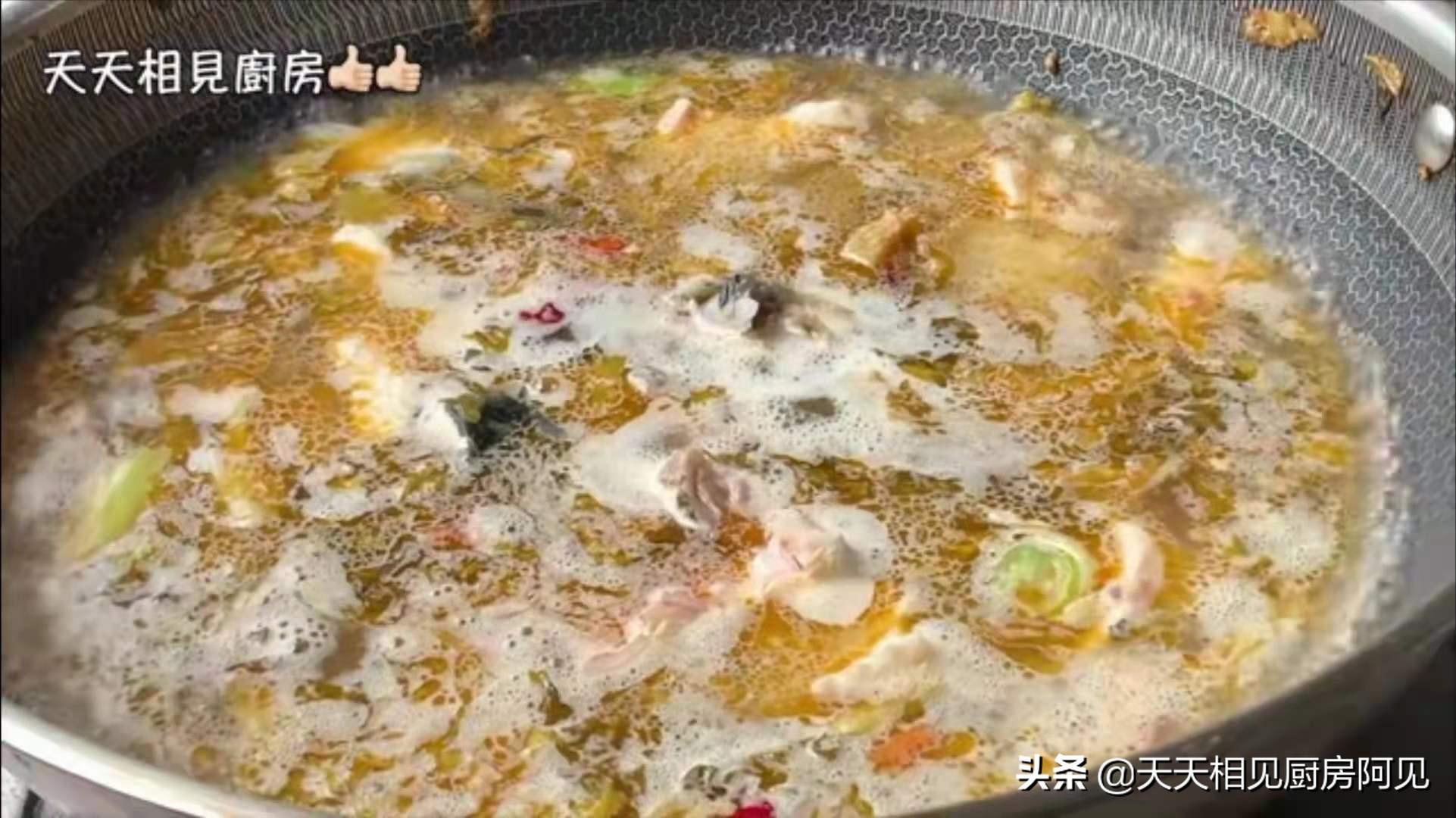 酸菜鱼的做法_手把手教你酸菜鱼的做法-18