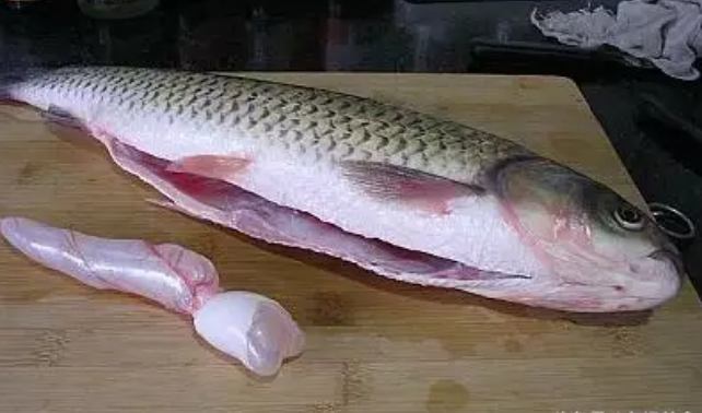 麻辣水煮鱼片的家常做法，正宗川菜酸水煮鱼制作流程-5