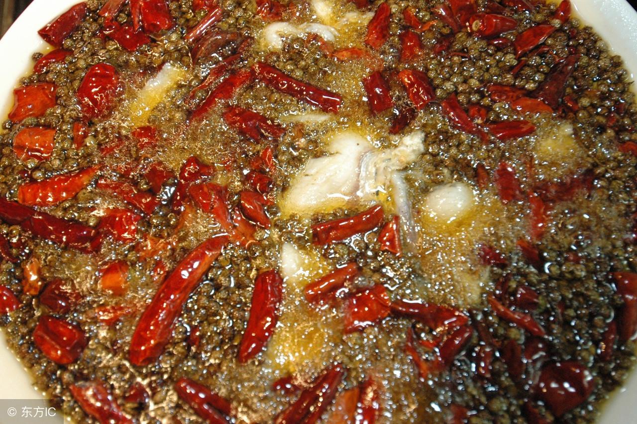 麻辣水煮鱼片的家常做法，正宗川菜酸水煮鱼制作流程-4