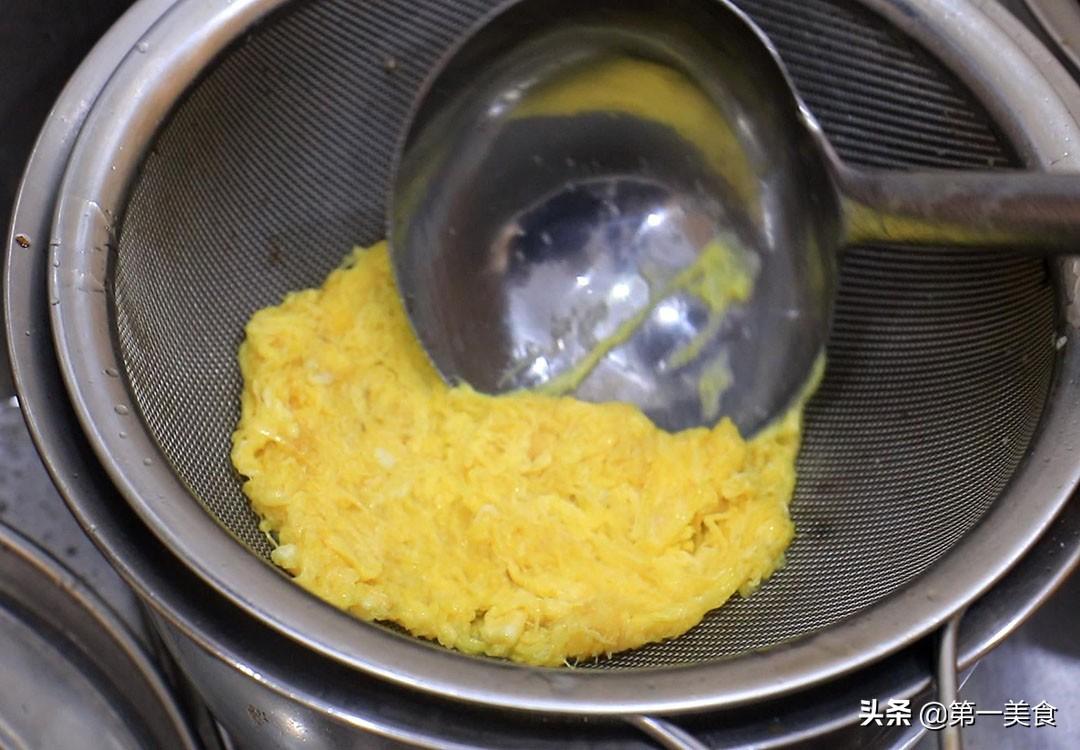 怎么做蛋炒饭简单又好吃_蛋炒饭如何炒好-12
