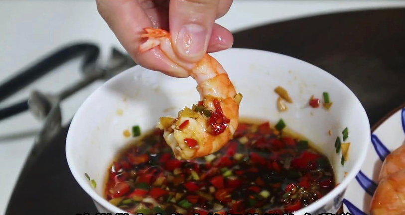 白灼虾的正确做法虾煮几分钟（白灼虾最好吃的做法）-9