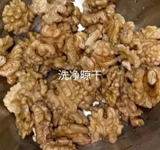 琥珀核桃仁要炸多久？（琥珀核桃仁怎么做）-1