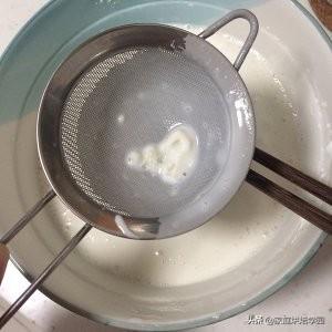 冰皮月饼制作方法及原料（家庭制作冰皮月饼的简单做法）-4