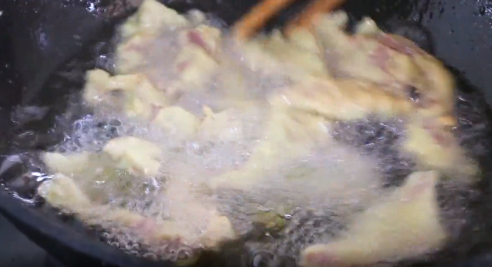 如何做小酥肉的家常做法 酥肉怎么做才蓬松酥脆？-5