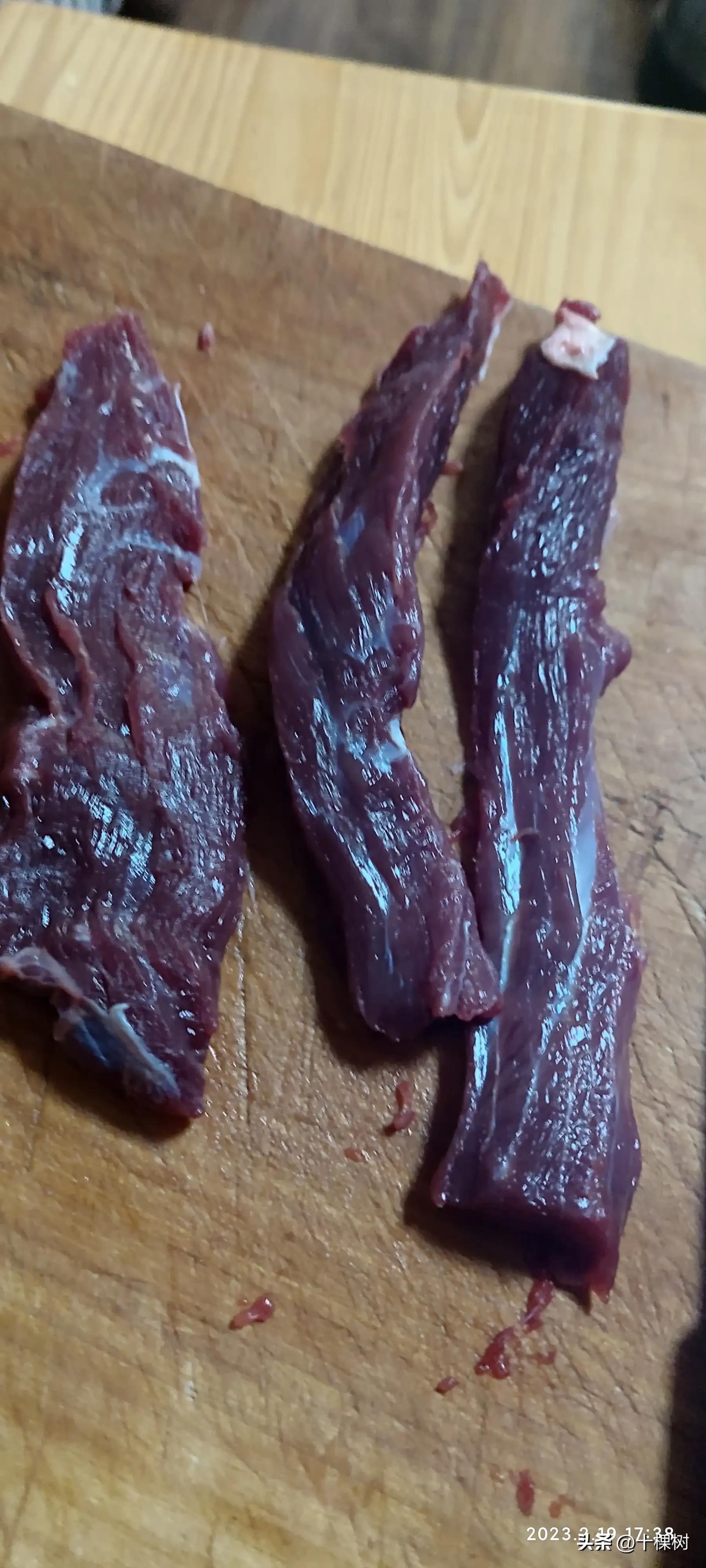 风干牛肉干制作方法和过程，手撕牛肉干的正宗做法-2