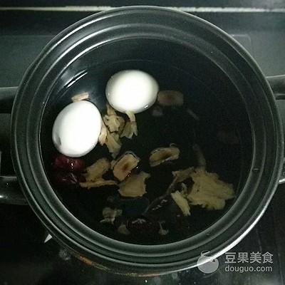 当归鸡蛋糖水怎么煮？当归鸡蛋糖水的做法-6