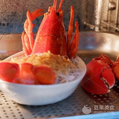 蒜蓉小龙虾配菜放什么好，蒜蓉粉丝蒸青龙虾的做法-8
