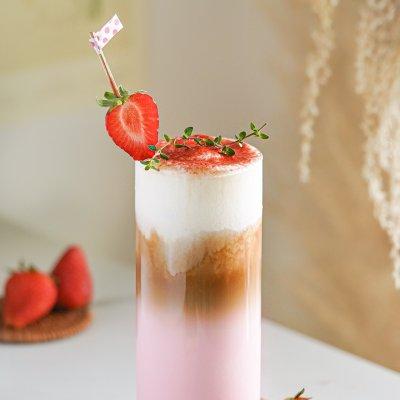 草莓牛奶汁怎么榨好喝（草莓奶盖怎么做）-9